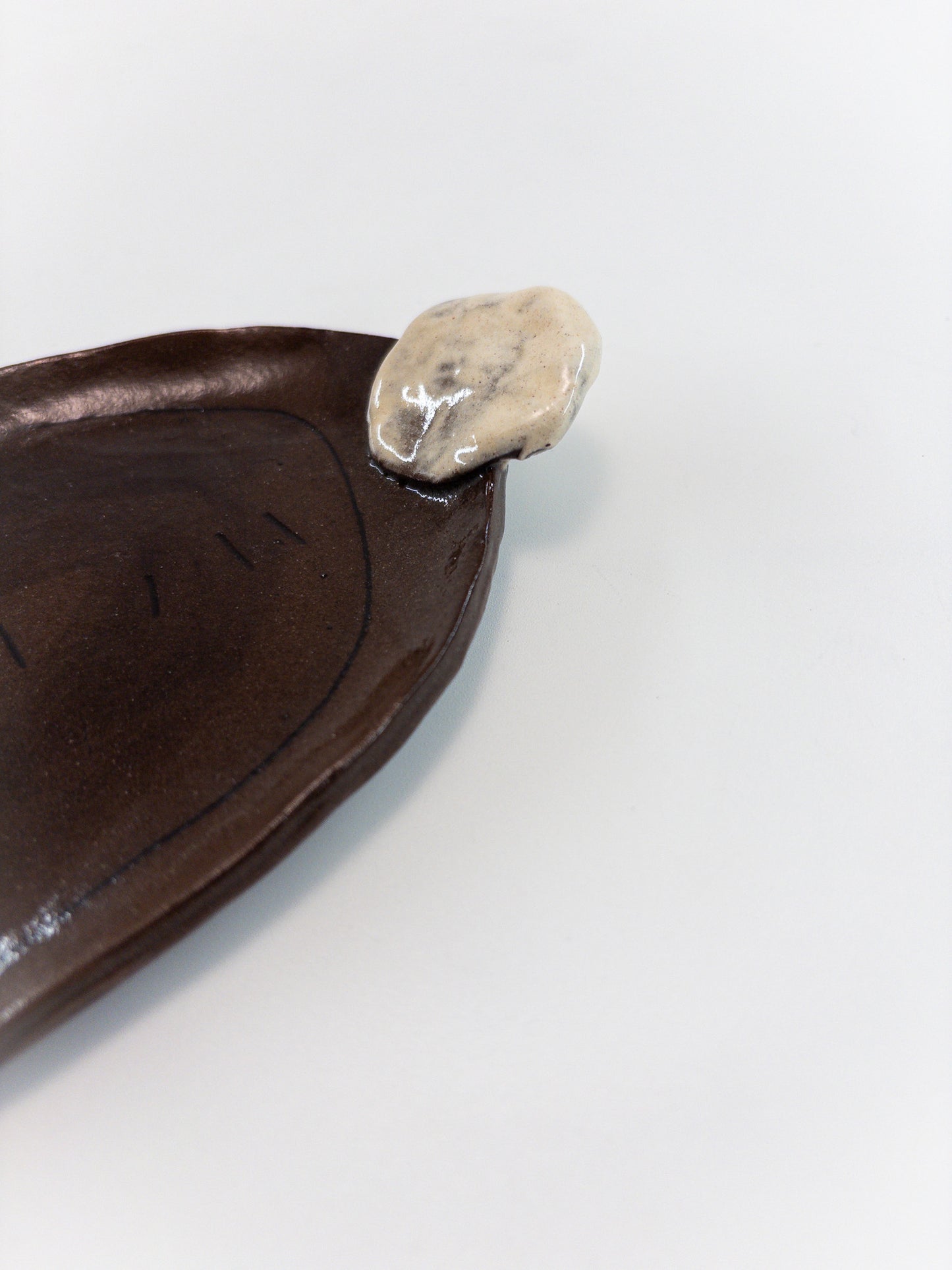 【追分めぐみ】 ぺたん皿　13