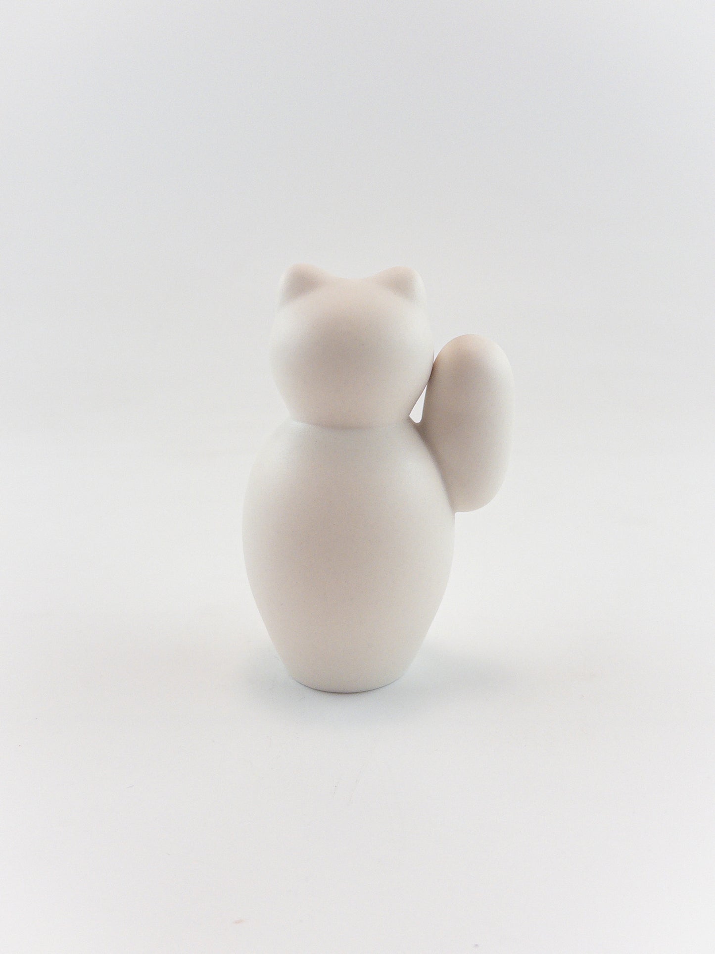 【菊池俊治】MANEKINEKO 白