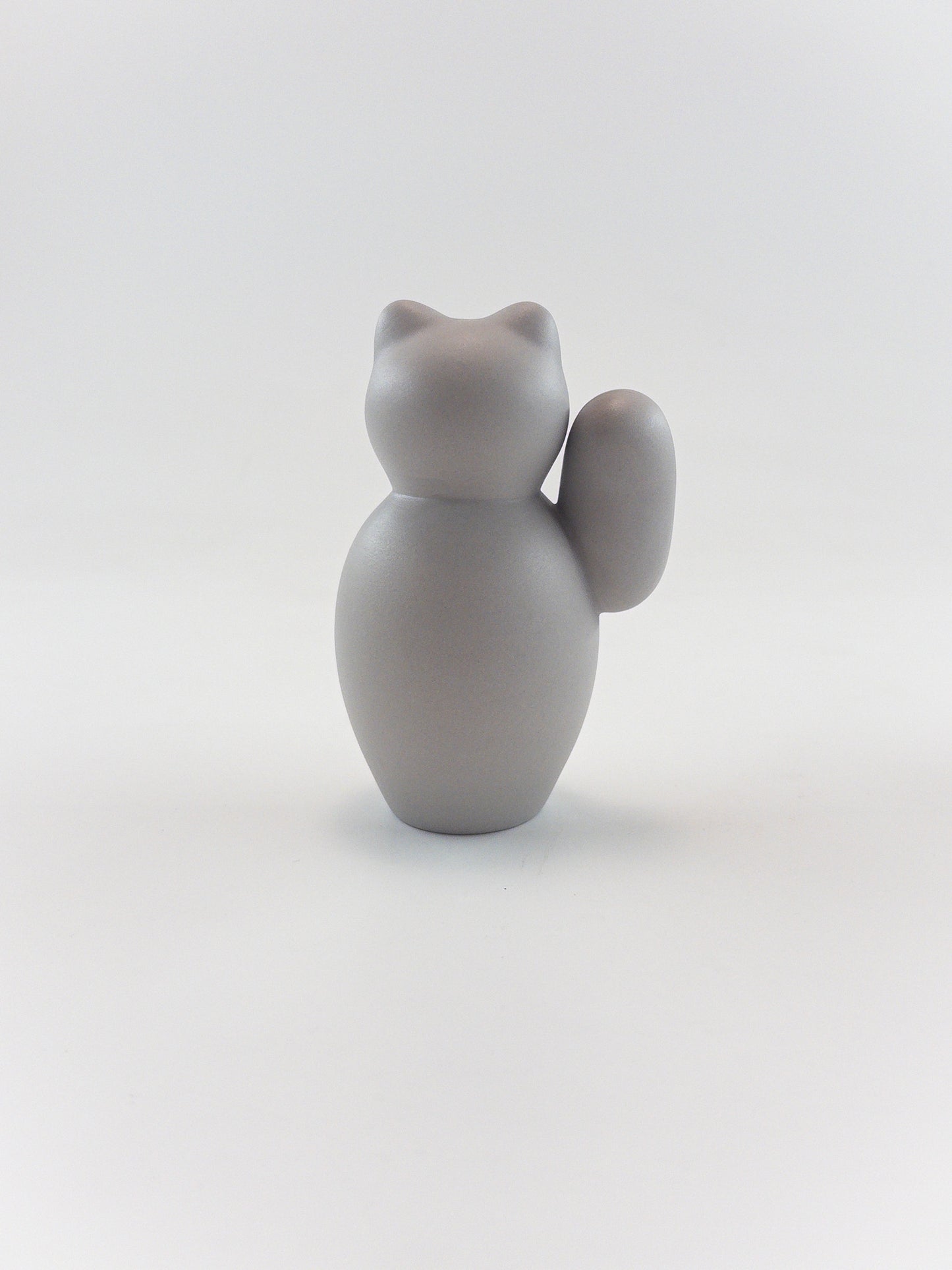 【菊池俊治】MANEKINEKO グレー