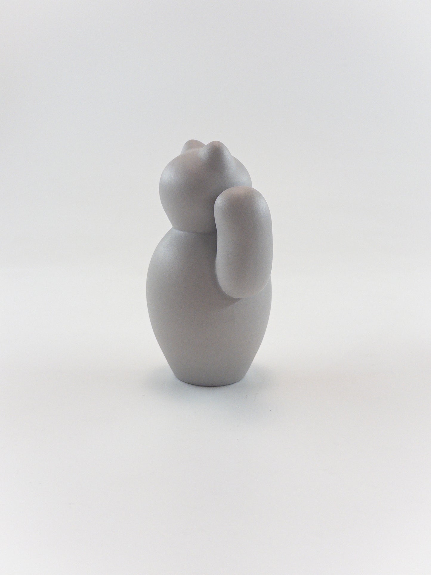 【菊池俊治】MANEKINEKO グレー