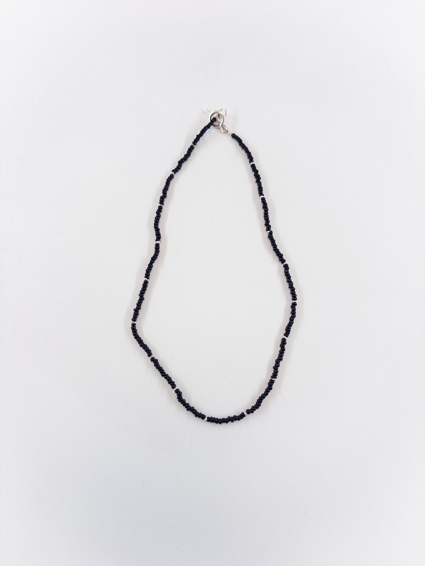 【accessories mau】ガラスビーズ&カレンシルバーネックレス　Black