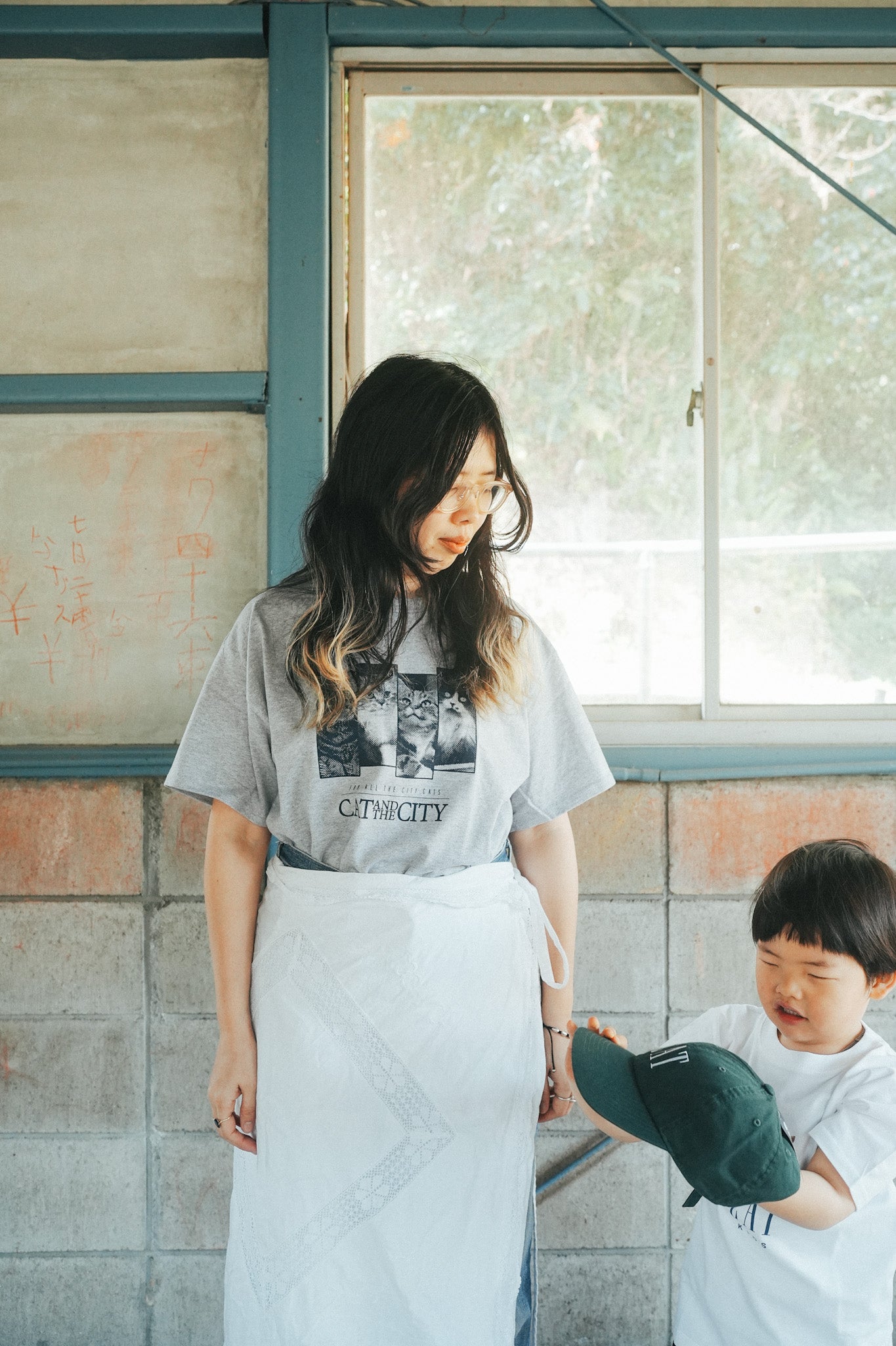 【AKISHIKA DESIGN】 CAT AND THE CITY T-SHIRTS
