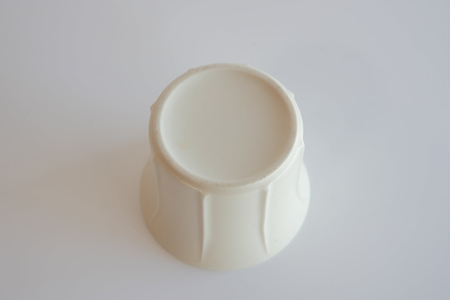 keramika白いデザートカップ